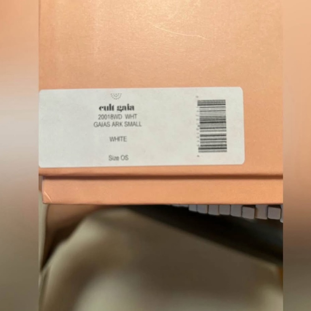Cult Gaia White Clutch - Picture 5 of 5
